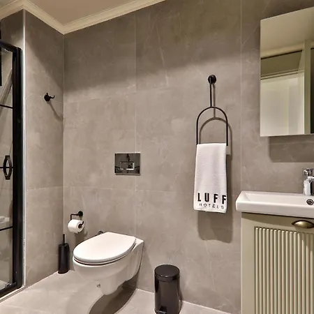 Luff Hotel *